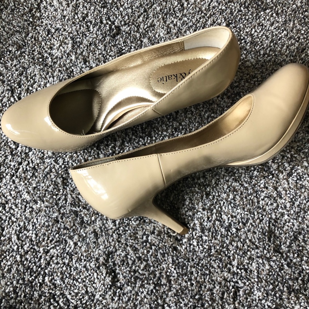 Nude Kelly & Katie heels